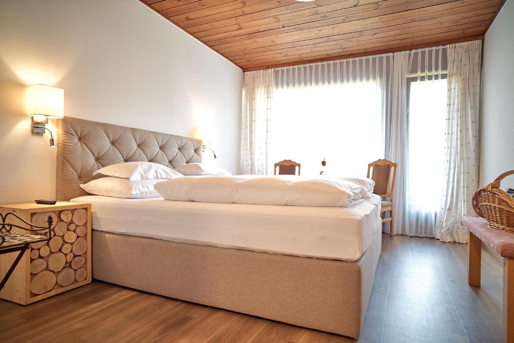Aktiv & Spa Hotel Alpenrose Schruns Exterior photo